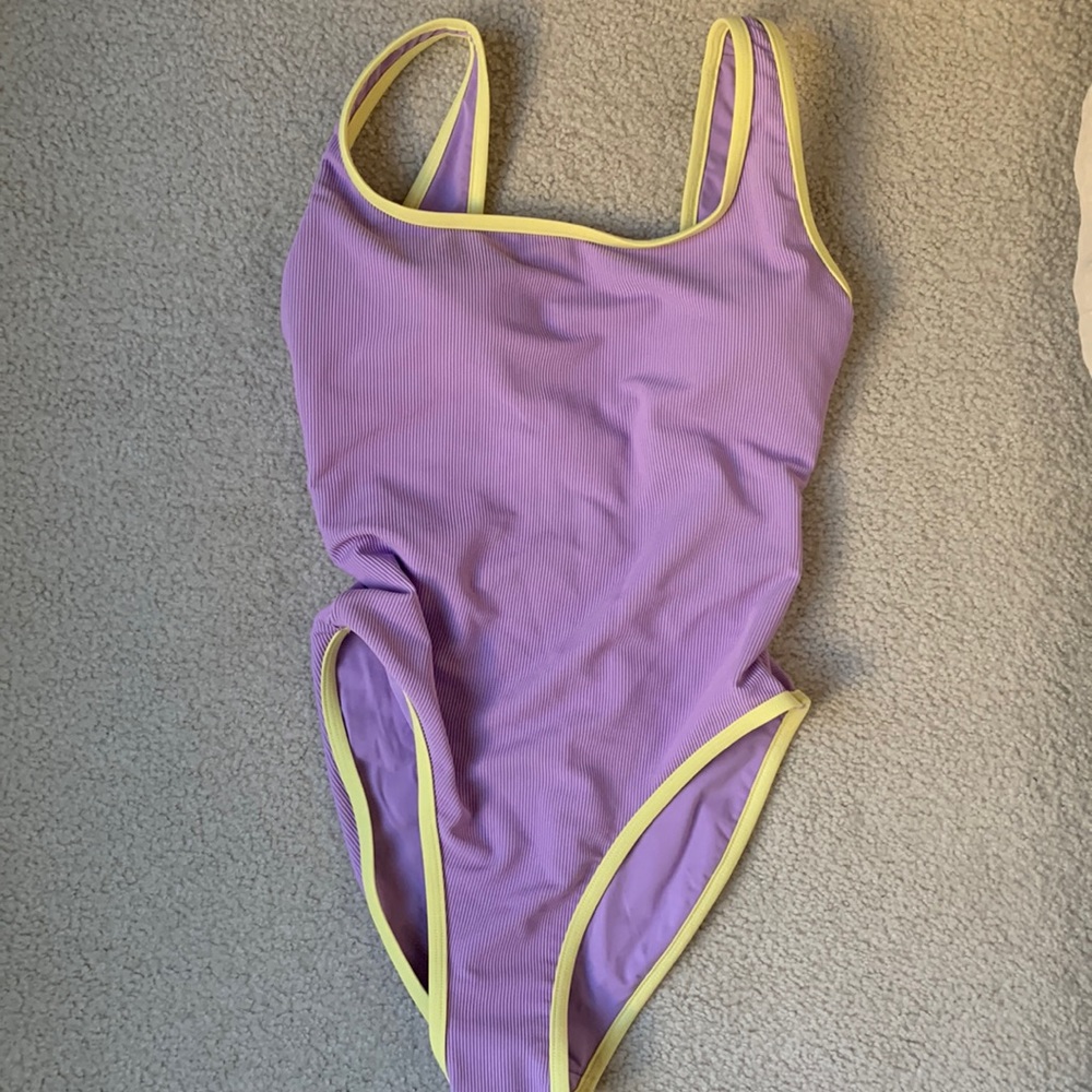 Lainsnow one piece swimsuit